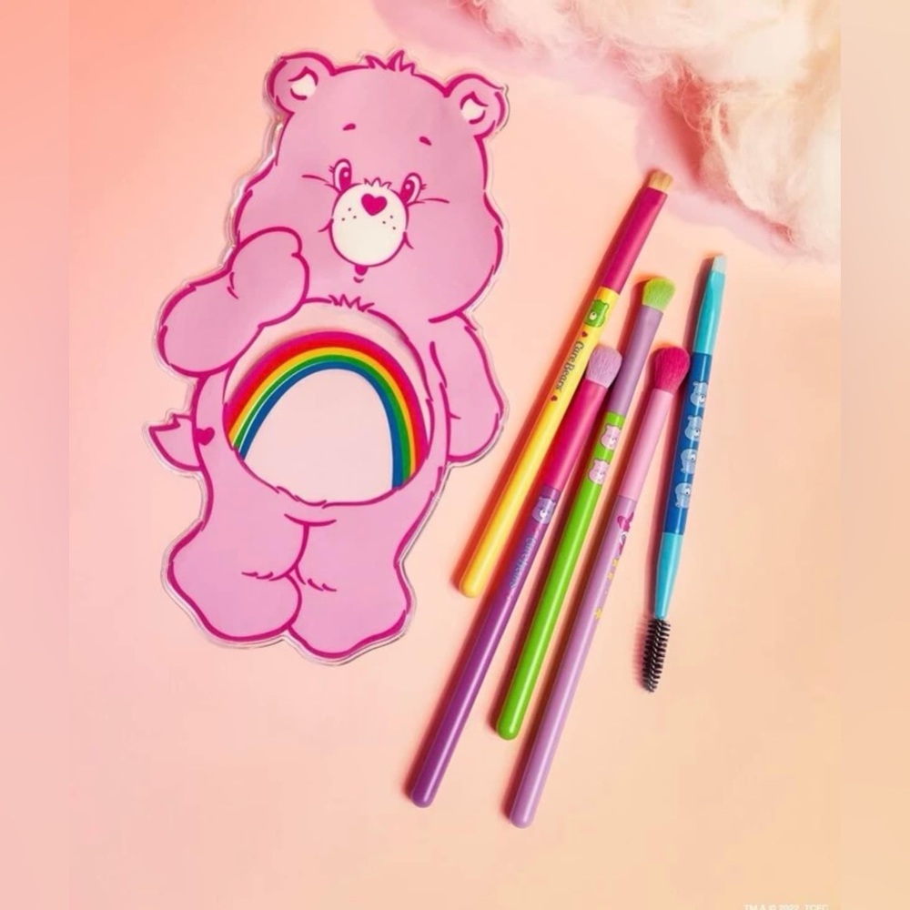 Care Bears 5 pcs Makeup Brushes.